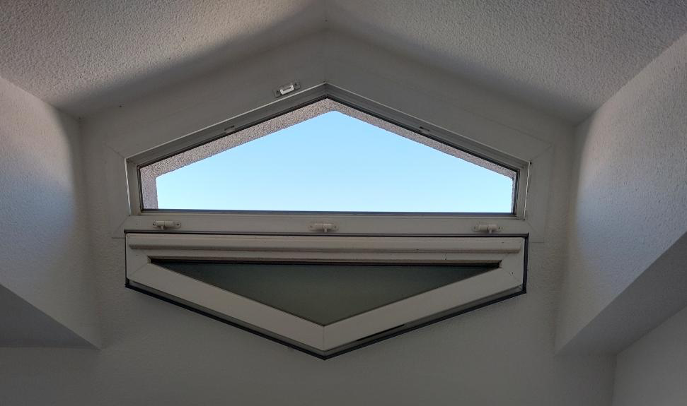 Fenêtre triangulaire sur mesure